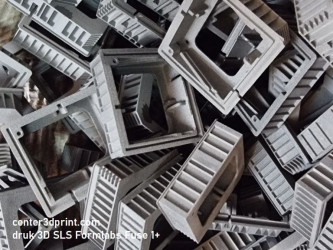 Серійний 3D SLS друк в Польщі