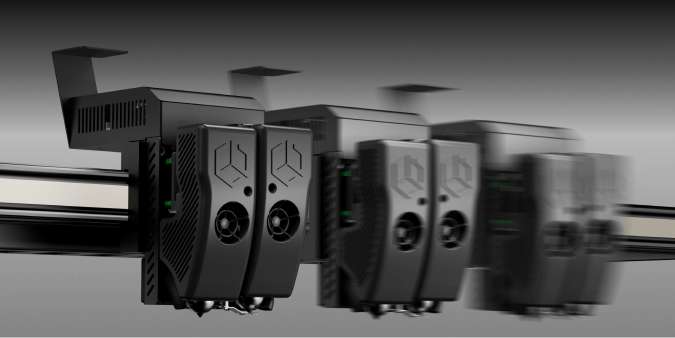 CreatBot D1000 Pro HS auto-rising dual extruders with shutter, enabling clean multi-material prints and quick nozzle changes.