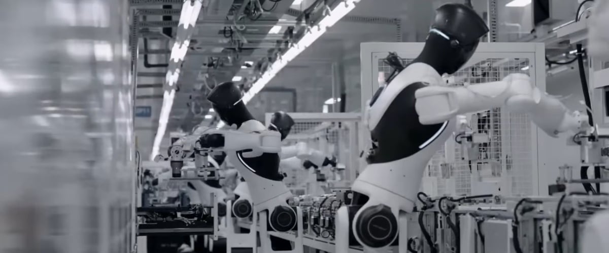 AgiBot G2 Roboter in einer automatisierten Produktionslinie
