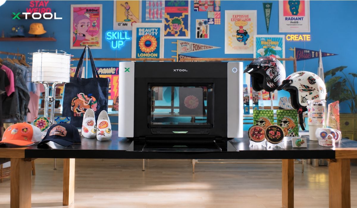 xTool O1 Omni DT+UV Drucker für den Druck auf Kleidung, Souvenirs und Accessoires