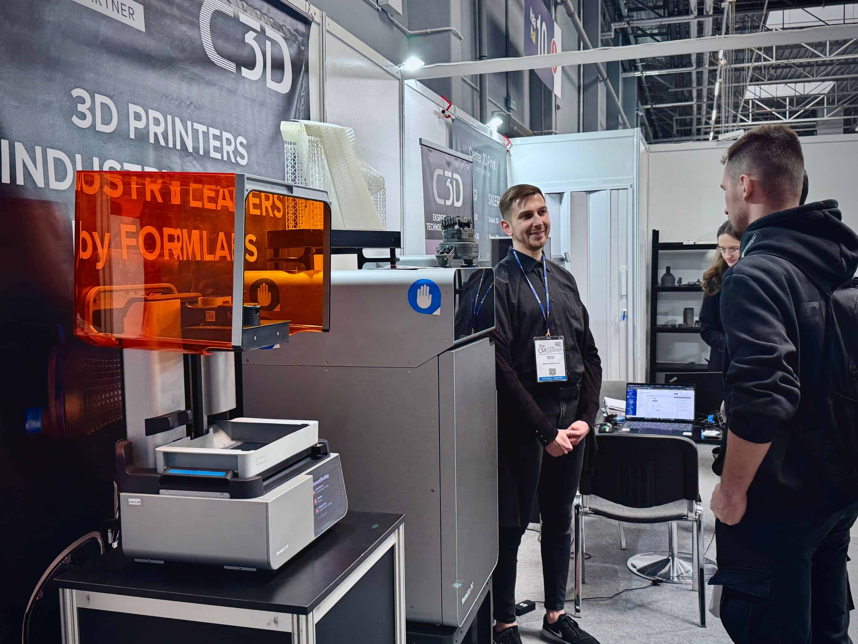 Specjalista Center 3D Print prezentuje możliwości nowej drukarki 3D Formlabs Form 4