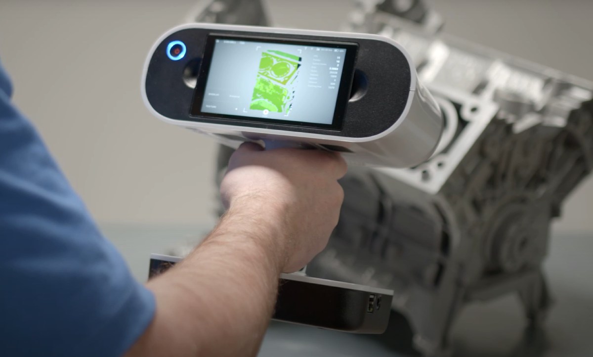 Сканер з дисплеєм високої точності