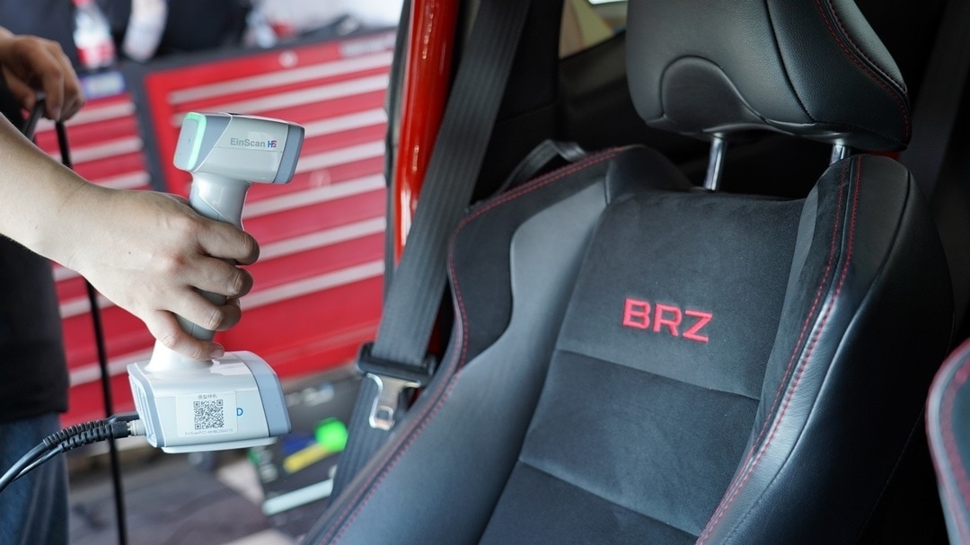 Гібридний повноколірний 3D-сканер