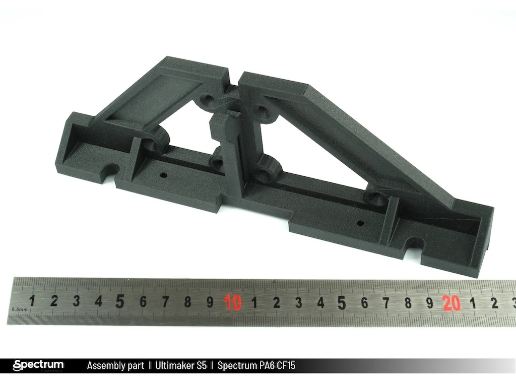 Nylon with carbon low shrinkage, resistant to abrasion