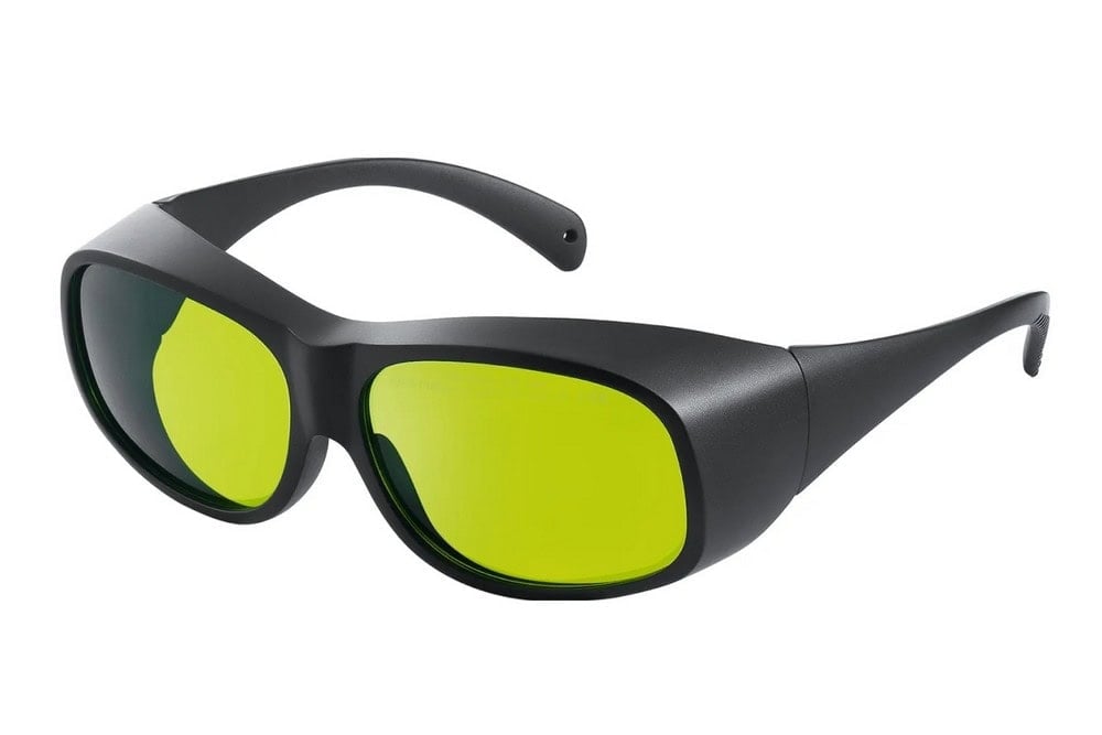 Is Laser Marking On Glass Safe? Essential Safety Tips Every User Should Know 3 xtool laser safety goggles